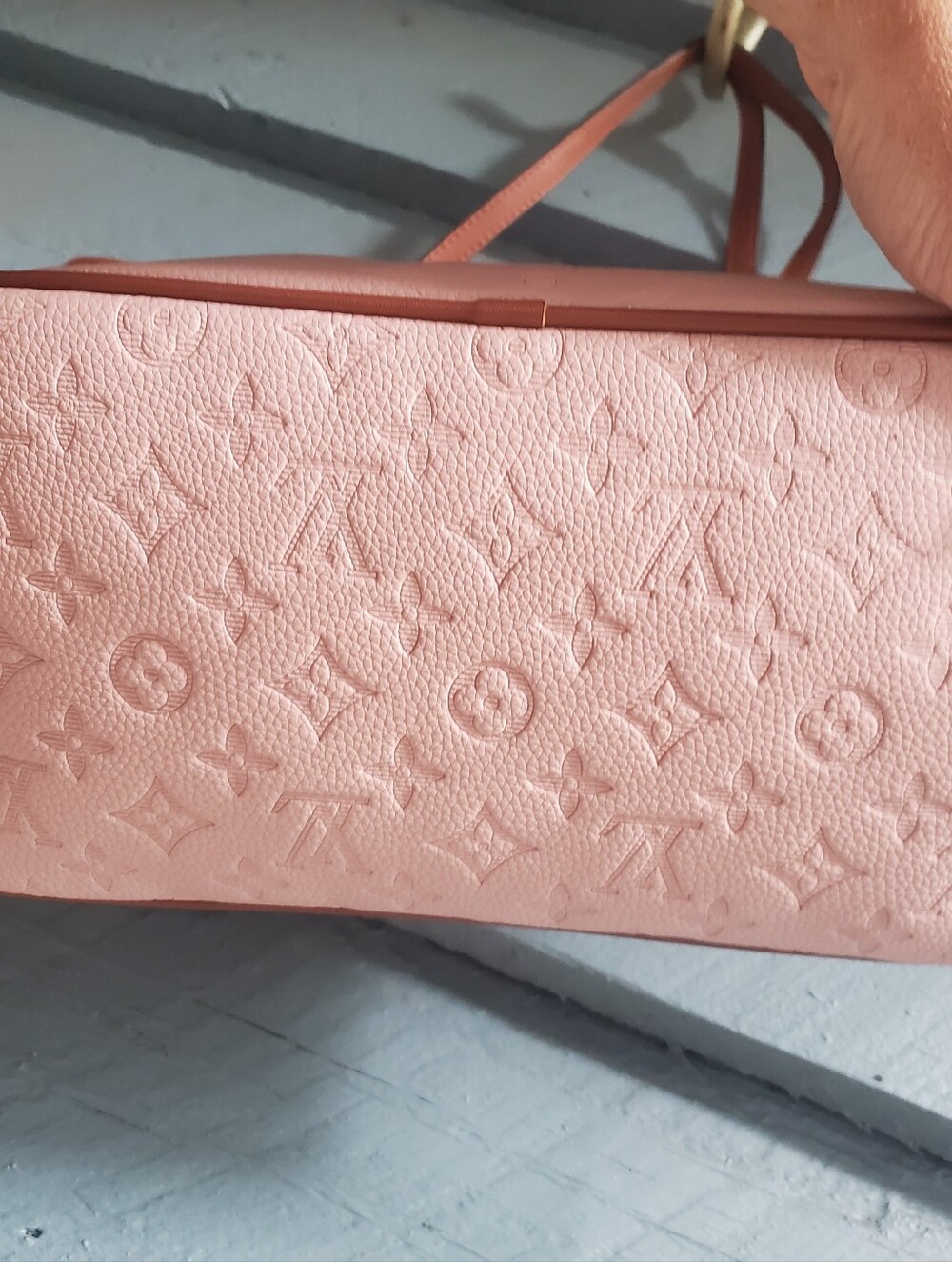 Pink Embossed Neverfull MM tote - Picture 5 of 10
